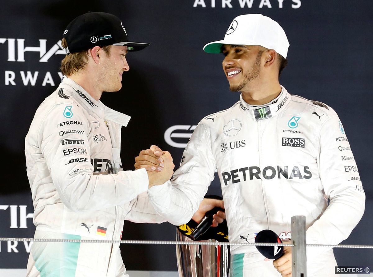 Nico Rosberg a Lewis Hamilton. Tímoví kolegovia...