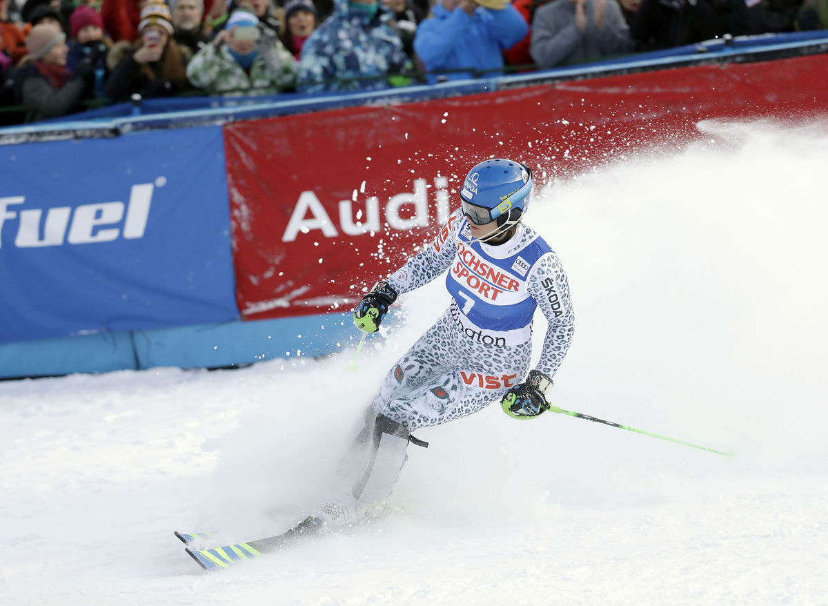 Veronika Velez Zuzulová.