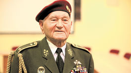 Rodák z Čadce je posledný žijúci hrdina z československých výsadkárov