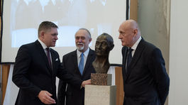 Pocta Alexandrovi Dubčekovi v Štrasburgu