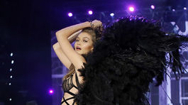 France Victoria's Secret - Gigi Hadid