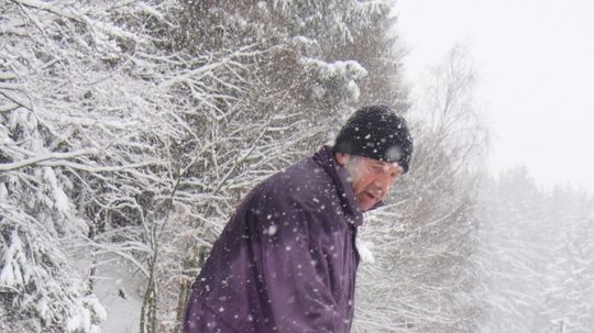 V Makove vo štvrtok dopoludnia husto snežilo.