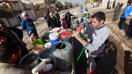 Do irackého Mosulu prichádza zima, chýbajú zásoby jedla a paliva