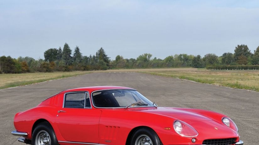 Najdrahším vydraženým modelom bolo toto Ferrari...