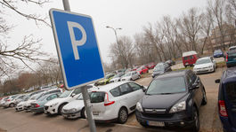 Bratislava spoplatňuje parkovanie