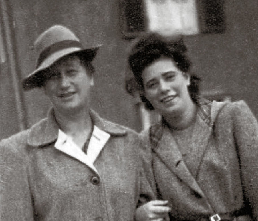 Kitty Hartová-Moxonová sa venuje tomu, aby...