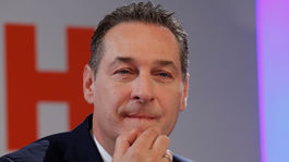 Rakúskeho vicekancelára Stracheho z FPÖ zrejme odpočúvali
