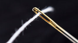 Bolesť chrbtice je ako prejsť uchom ihly