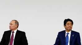Schôdzka Abeho a Putina nepriniesla prielom v územnom spore
