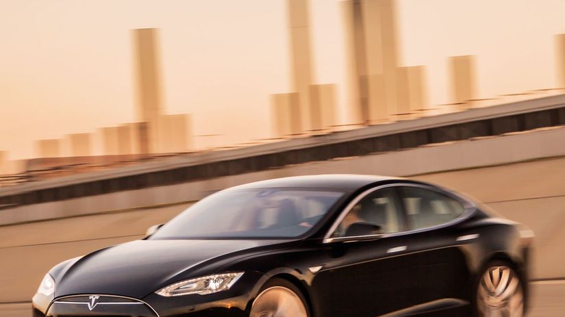 Americká Tesla S je nepochybne...