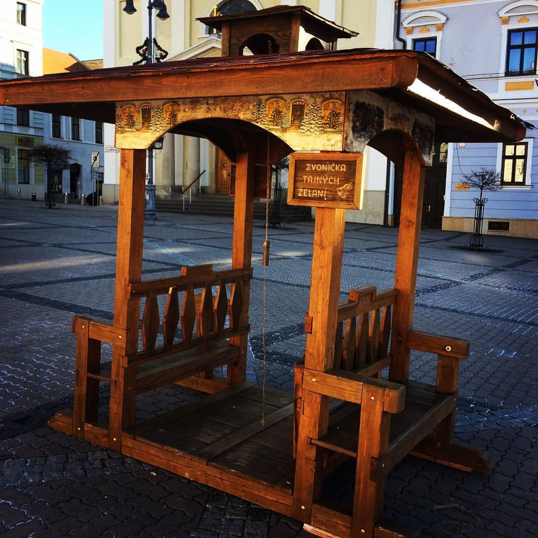 V Banskej Bystrici priťahuje pozornosť...