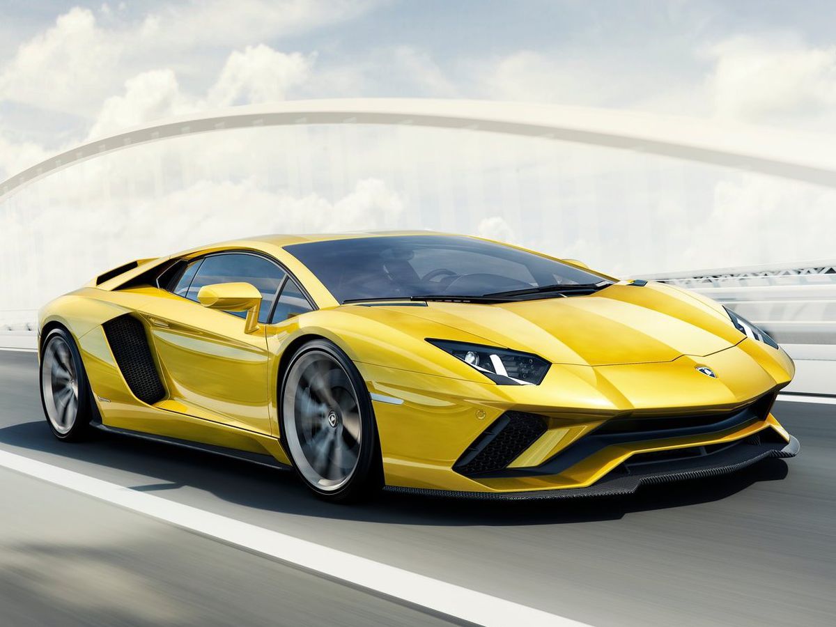 Lamborghini Aventador mal problém s palivovým...