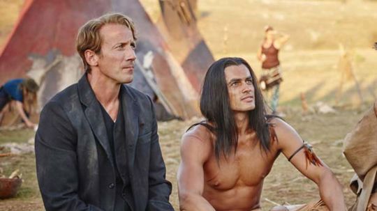 Nik Xhelilaj ako Winnetou a Wotan Wilke Möhring...