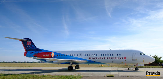 Fokker 100 OM–BYC