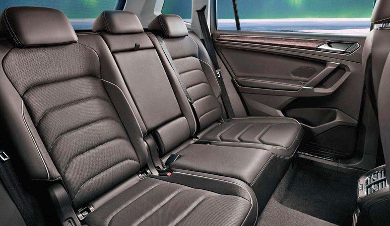 Predĺžená kabína pojme tretí rad sedadiel....