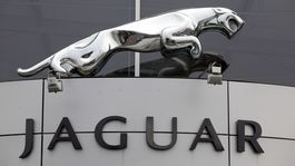 Jaguar Land Rover prepustí desatinu ľudí, najmä v Británii
