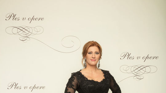 Riaditeľka Plesu v opere Andrea Cocherová v...