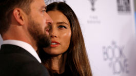 Timberlake prichytený s inou! Ukradla Bielovej manžela táto kučeravá kráska?