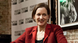 Zeman je vulgárny, sexistický a proruský opilec, tvrdí Applebaumová