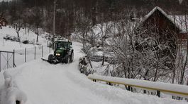 Na Orave a v podtatranskom regióne sa vytvárajú na cestách snehové jazyky