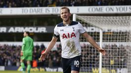 Kane hetrikom zostrelil West Bromwich, výhry Arsenalu a Chelsea