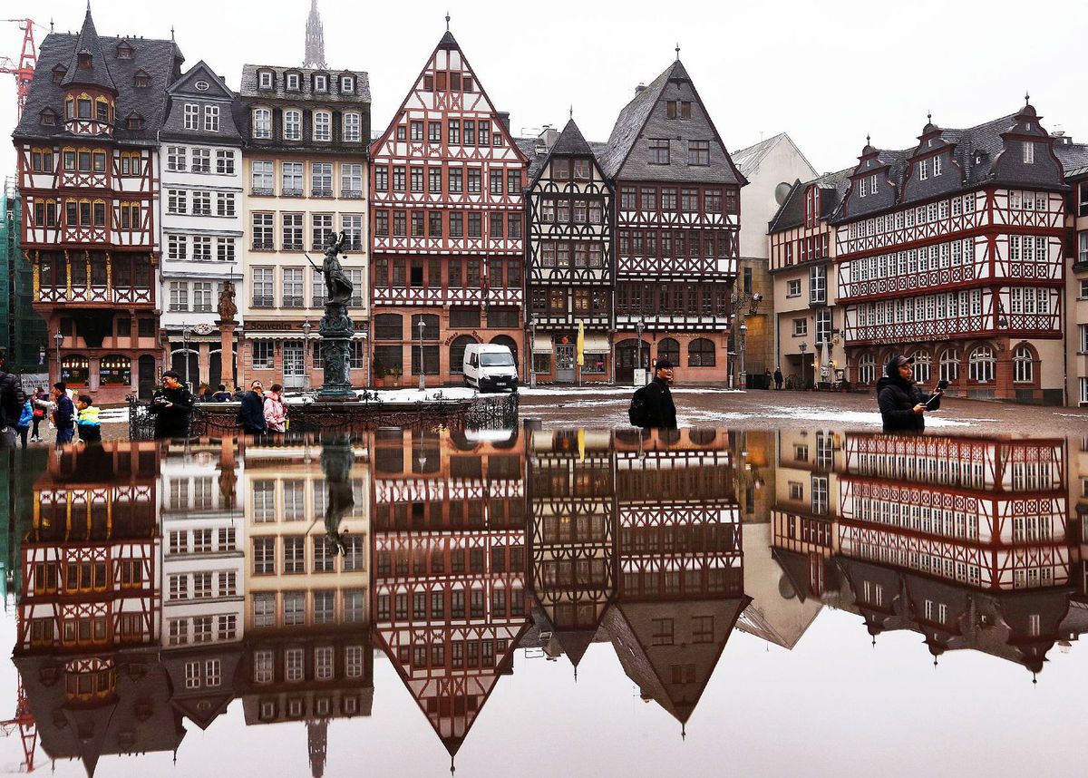 Nemecko, námestie Roemerberg, Frankfurt, domy, drevená domy,