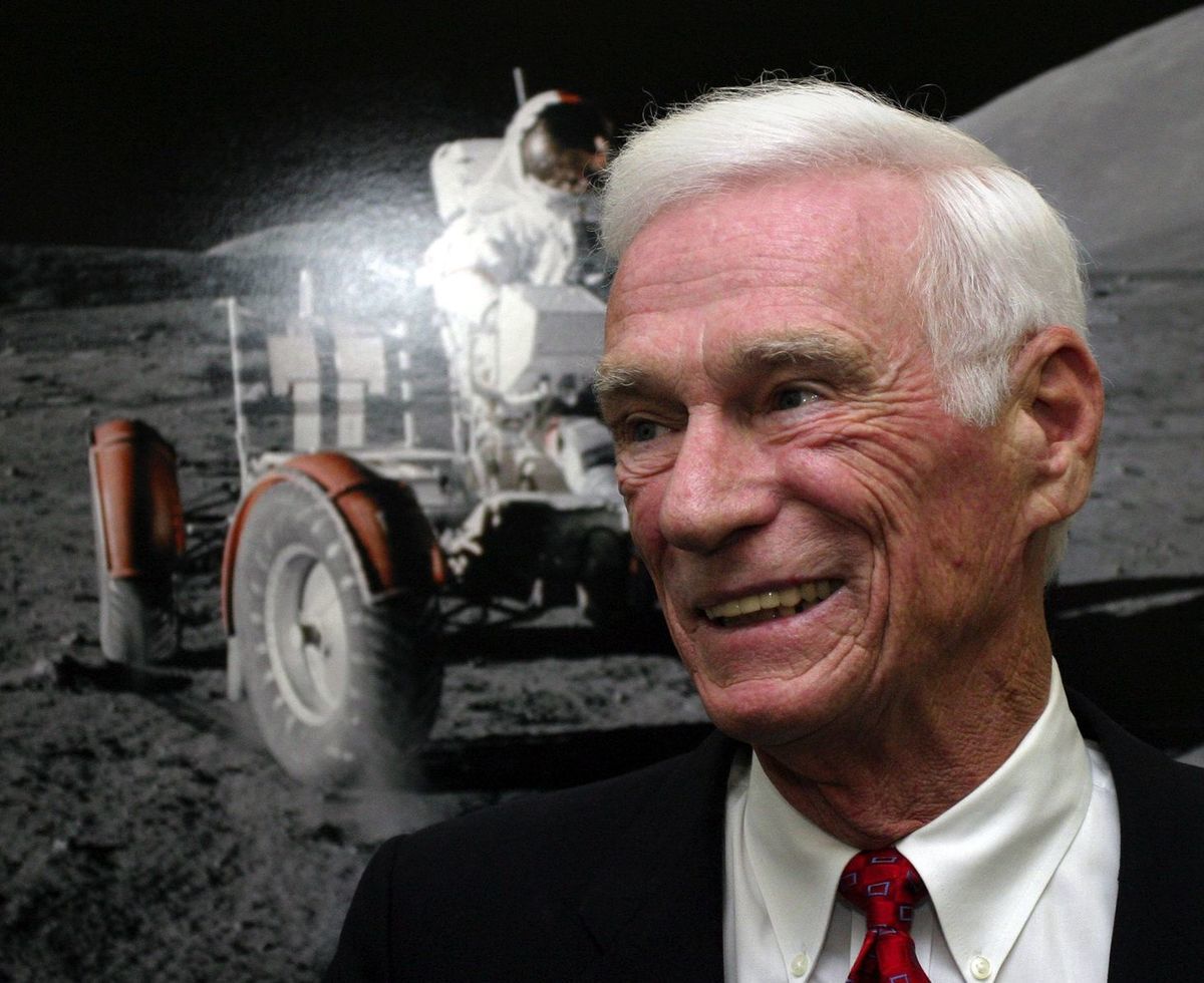 V roku 2004 otvoril Cernan v Bratislave výstavu...