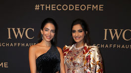 Jessica Kahawaty (vľavo) a Sonam Kapoor