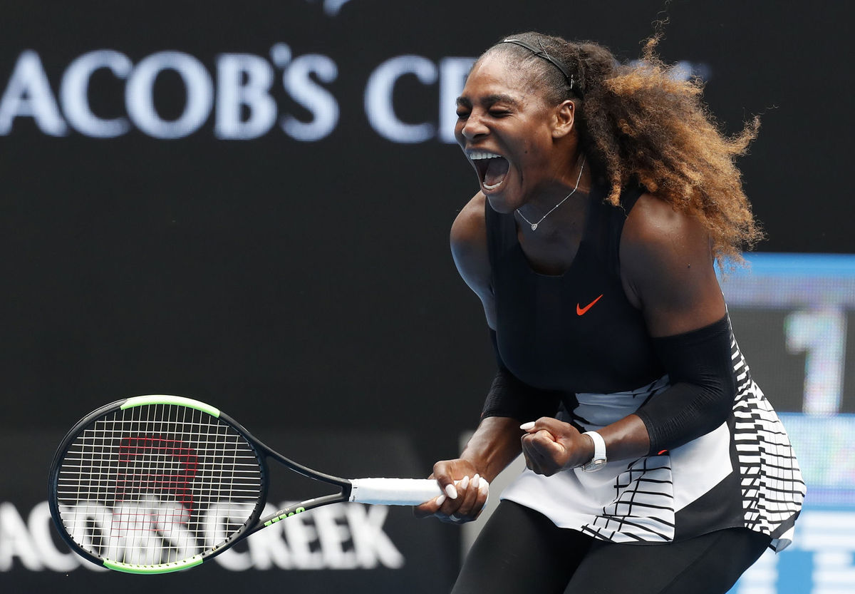 Serena Williamsová v zápase proti Češke Barbore...