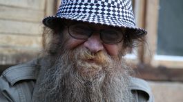 Milan Adamčiak: Umelecké a existenciálne gestá, na aké sa nezabúda