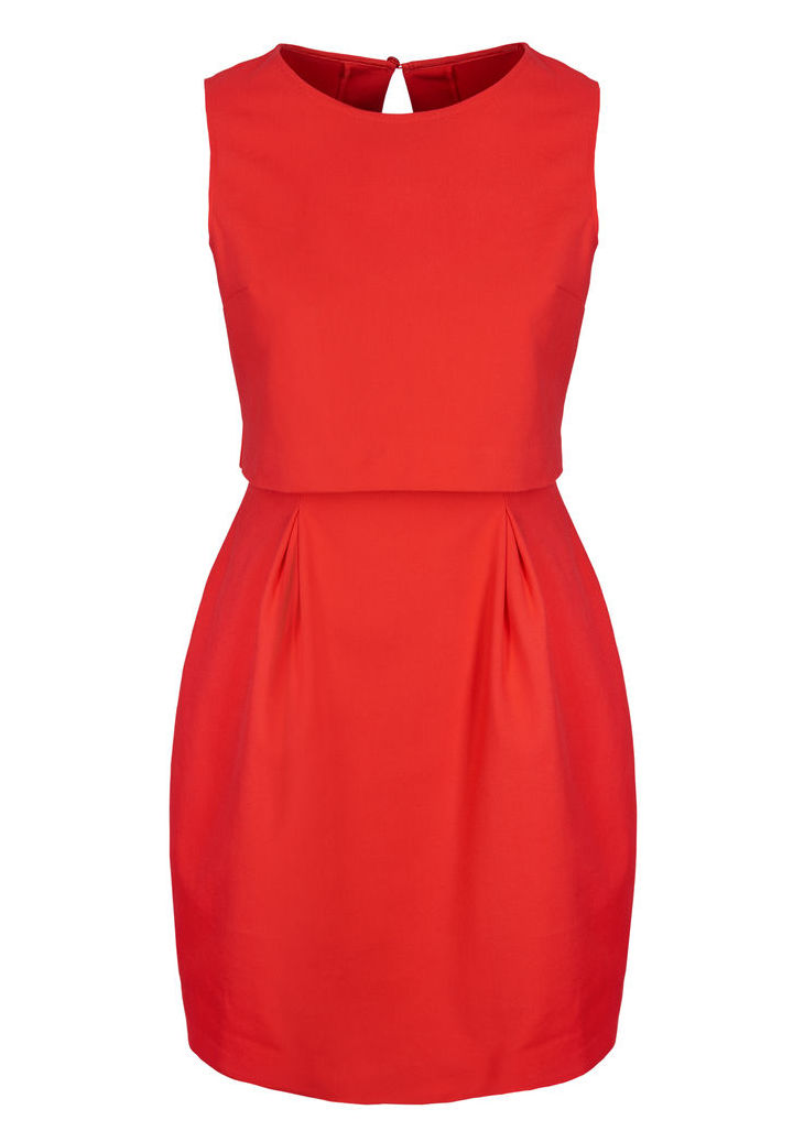 Ak má dáma pekné ramená, môže si dovoliť...