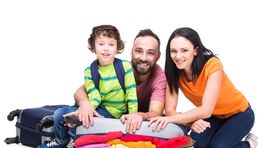 Na dovolenku si zoberte dve platobné karty