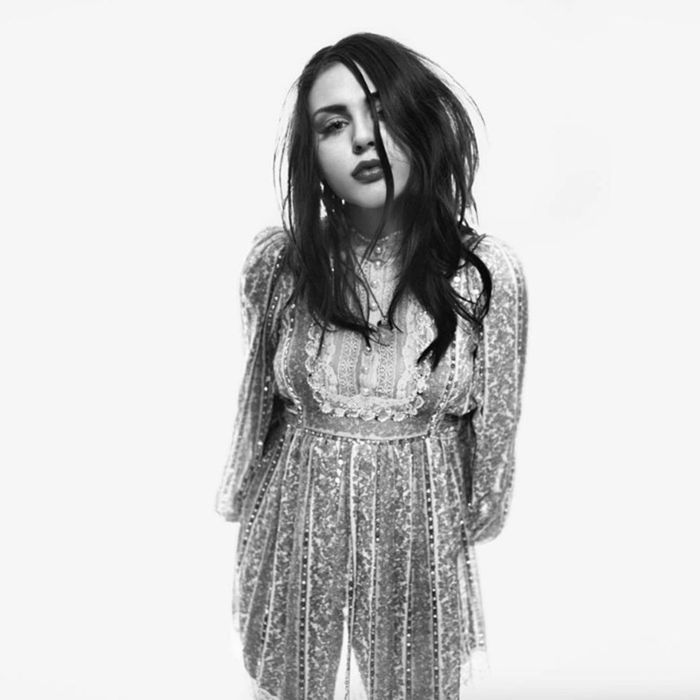 Frances Bean Cobain v kampani značky Marc Jacobs.