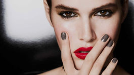 Sedem trendov krásy na jarnú sezónu! Buďte divoká, tropická či sexi!