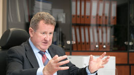 Chaos v cenách energií pokračuje aj po Holjenčíkovej demisii