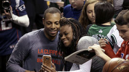 Pierceova rozlúčka s Bostonom - prehra a bozk na palubovku