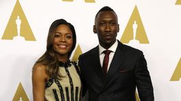 Naomie Harris (vľavo) a Mahershala Ali 