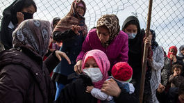 Šéf rakúskej diplomacie navrhuje budovať tábory pre utečencov mimo EÚ