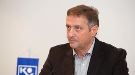 Odborári považujú povinné investície do akcií v II. pilieri za hru s ruletou