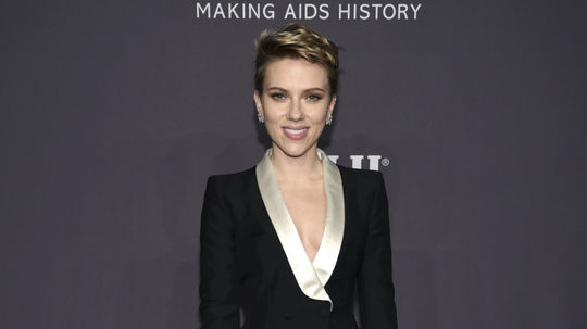 Herečka Scarlett Johansson na akcii amfAR's...