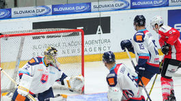 Hokejisti začnú s brankármi Hudáčkom a Janusom 