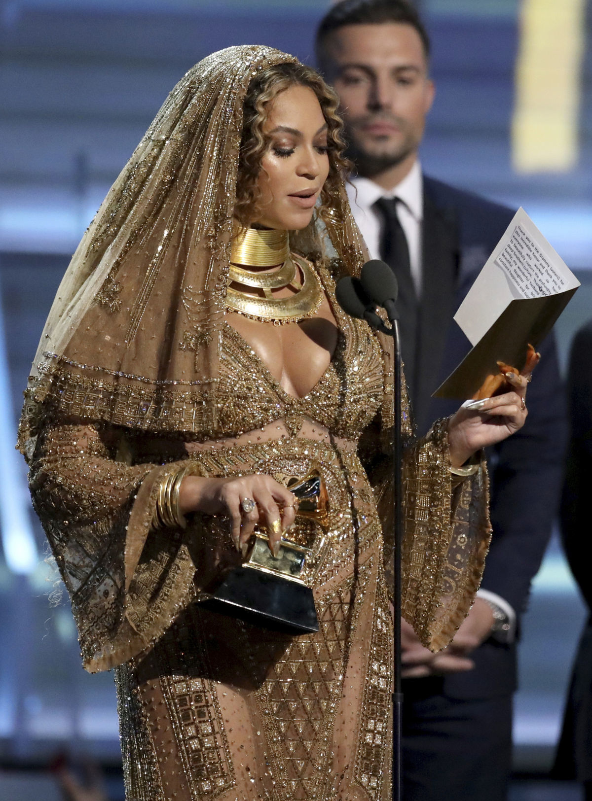 Speváčka Beyonce si prevzala Grammy za najlepší...