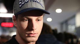 Cehlárik skončil na tribúne aj v AHL. Na jeho miesto naskočil ďalší Slovák Bakoš