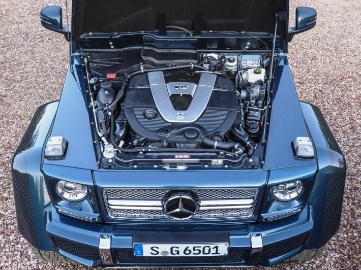 Masívne motory V12 pod kapotami Maybachov, AMG...