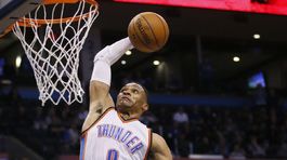 Siedmy triple-double Westbrooka a triumf Oklahomy, 51-bodová šou Beala