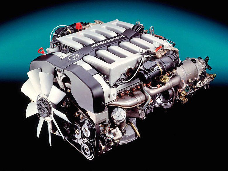 Motor V12 dával zo šiestich litrov výkon...