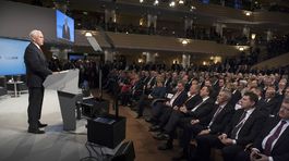 Pence spojencom z NATO: Prišiel čas robiť viac