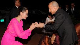 Norodom Sihamoni a Angelina Jolie