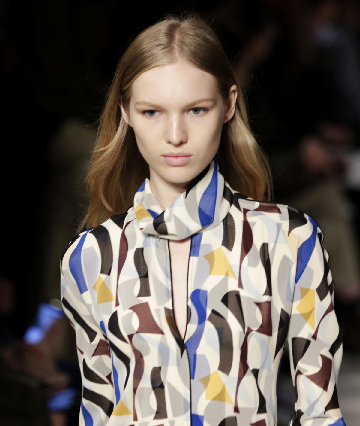 Modelka na prehliadke kolekcie Victoria...