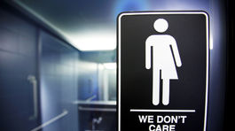 Trump zrušil Obamovu smernicu o transrodových toaletách